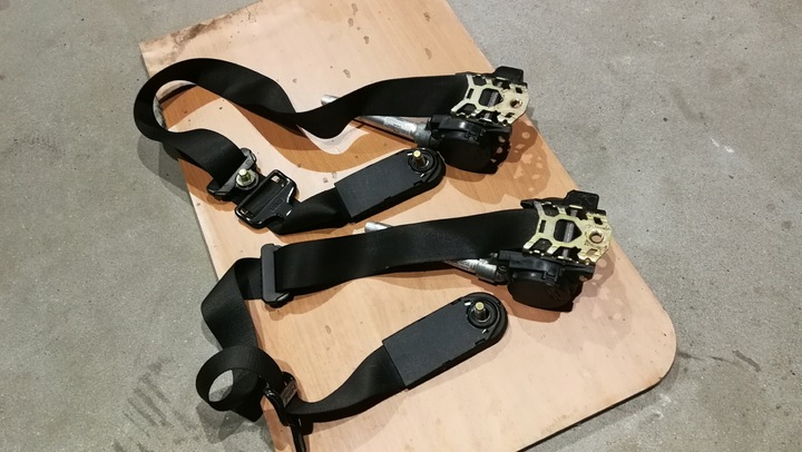 фото №7, Ремни безопасности перед mercedes w126 sec купе