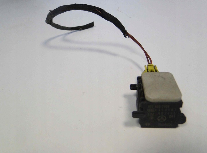 фото №7, Mercedes r w251 251 датчик удара w бампер