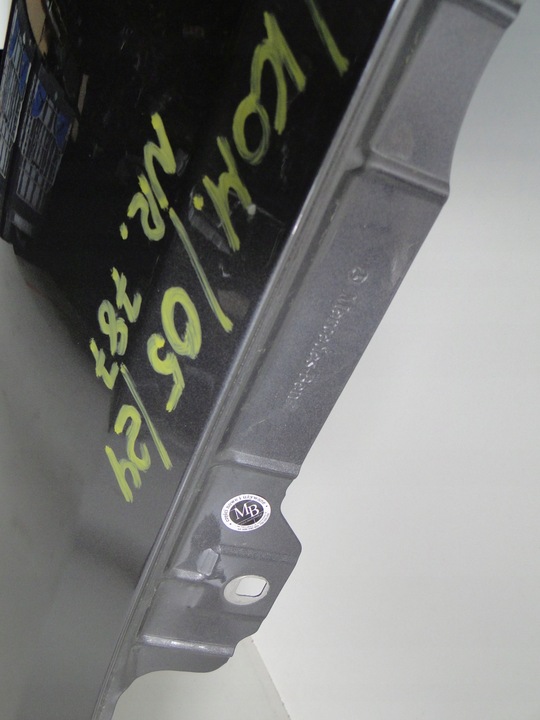 фото №12, Mercedes glb 247 x247 крыло переднее левый 787