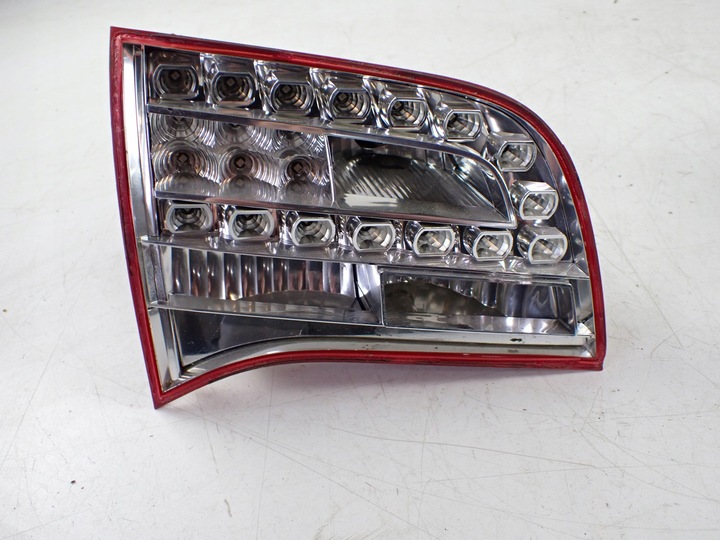 фото №1, Лампа светодиодная led левая audi a6 c6 европа 4f9945093c