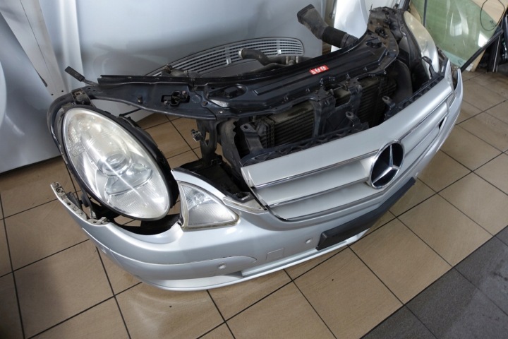 фото №8, Mercedes w251 перед капот бампер передня панель балка 775 r-klasa