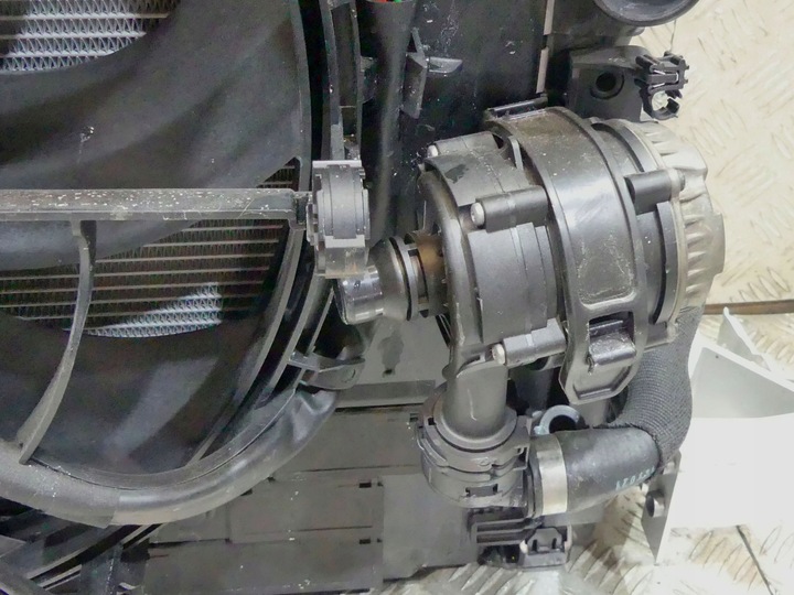 фото №7, Bmw g14 g15 g16 g30 40ix радиатор комплект 8484638 9425861 8620207