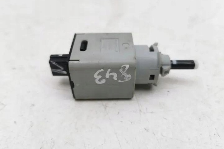 фото №8, Датчик педаль тормоза nissan juke f16 pa66gf45 1.6l гибрид 105kw 2023