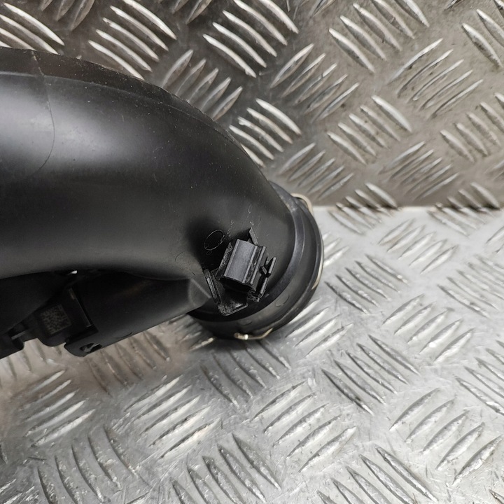 фото №5, Bmw 2 f44 2023 запчасть трубы впуск воздуха