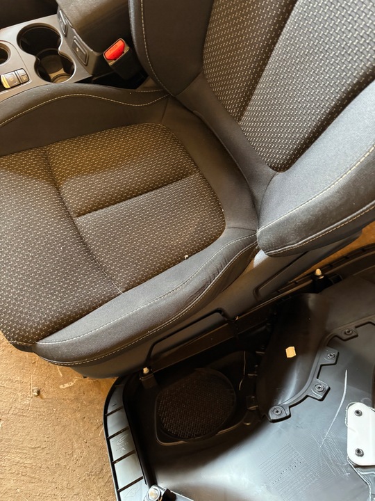 фото №10, Сиденье сиденья диван обшивки renault kadjar рестайлинг комплект