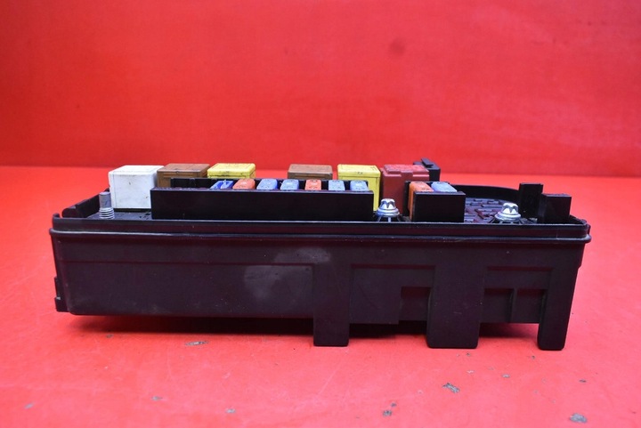 фото №8, Коробка запобіжників 13170898 opel vectra c 2.2 dti 125 km 02-05