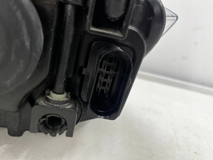 фото №12, Фара передня vw polo 6 vi 2g 17-21r. права передня звичайна h7 eu оригінал