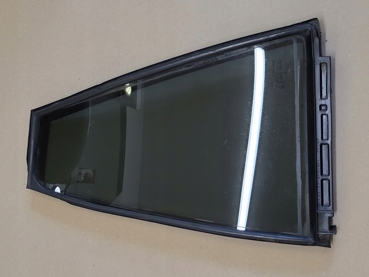 фото №1, Скло двері лівий зад задня toyota verso 68189-0f01 43r-00101 оригінальний номер темне