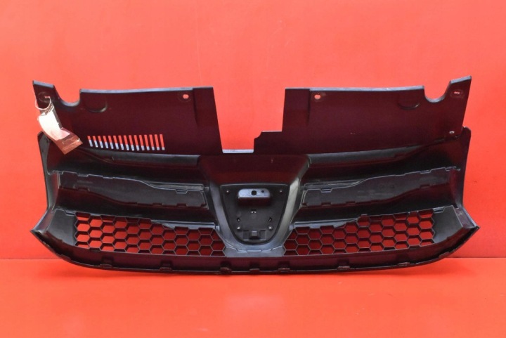 фото №11, Решётка решётка чёрная 623107634r dacia sandero 2 ii 13-16