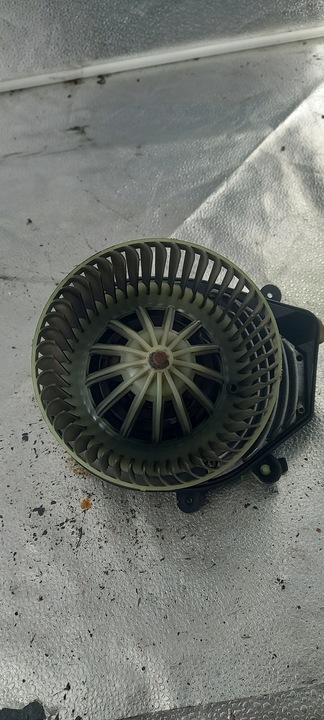 фото №1, Вентилятор нагревателя audi a4 b5 1.6b sedan 98r