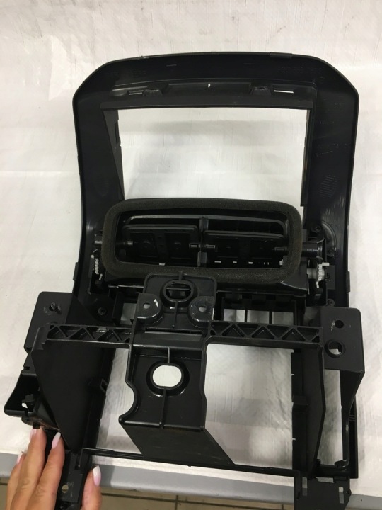 фото №13, Консоль средняя рамка vw polo 6q0858069s 6q0819728a
