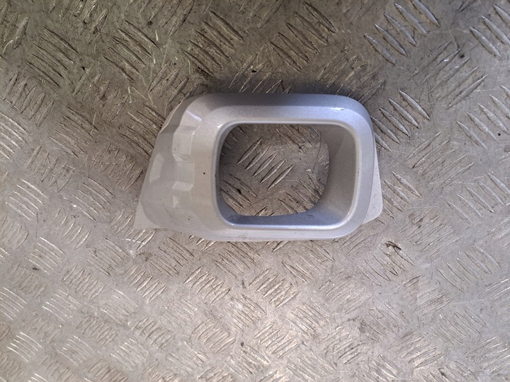 фото №3, Ford ranger 2019 r 3.2 tdci рамка галоген jb3b-15a299-c