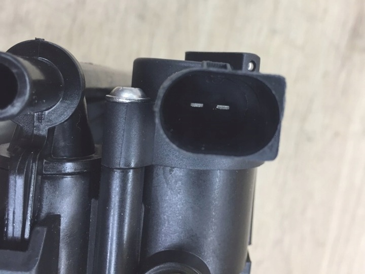 фото №7, Компрессор подвешивание a2123200104 do mercedes benz e sedan универсал w212