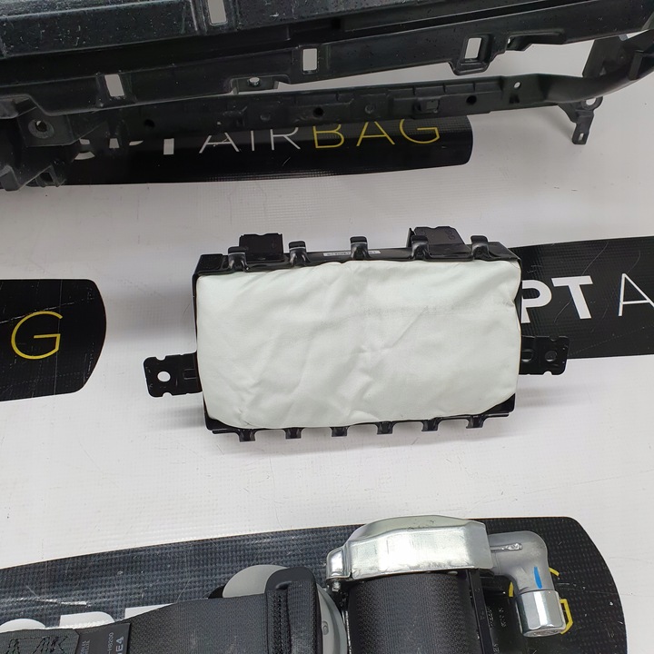 фото №9, Kia rio iv панель консоль подушки ремни подушка безопасности