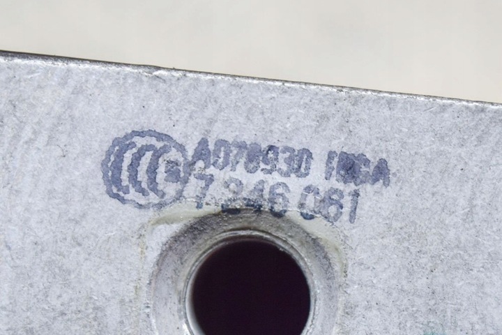 фото №6, Bmw 4 gran купе f36 435d xdrive задні ліві двері верхній петля 7246061 230k