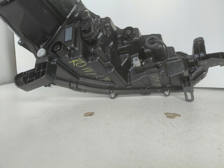 фото №6, Лампа левая фара toyota corolla cross полный led