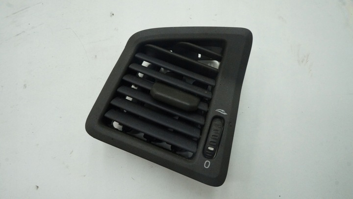 фото №1, Volvo v70 s60 xc70 решітка повітропровід ліва