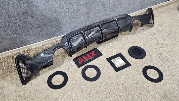 фото №10, Накладка спойлер spliter диффузор бампера зад bmw f30 f32 f80 f82 карбон