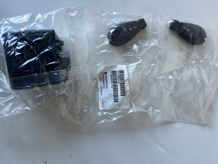 фото №1, Chrysler 300c замок зажигания модуль ключ pilot x2 новая оригинал