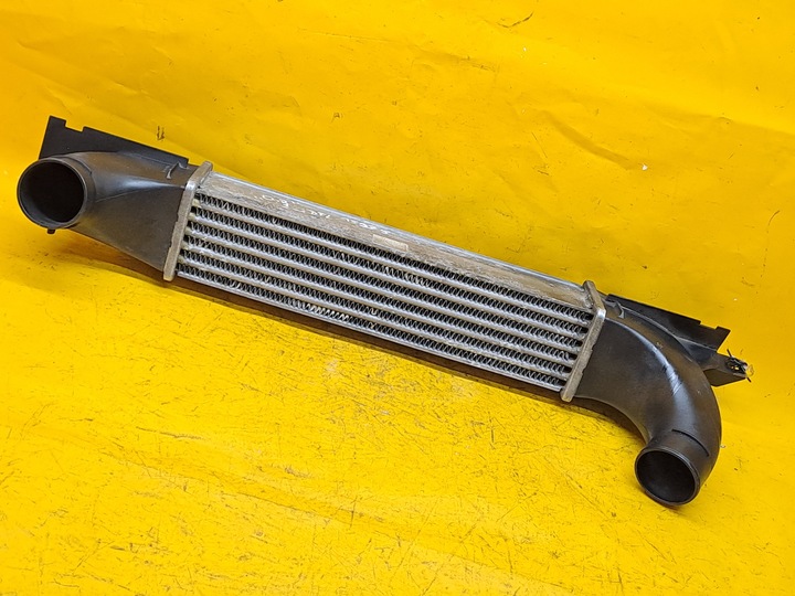 фото №1, Радиаторов интеркулер omega b 2,0dti dtl