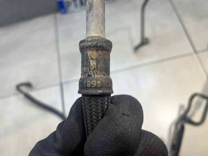 фото №12, Шланг підсилювача vw golf iv 1j1422891e