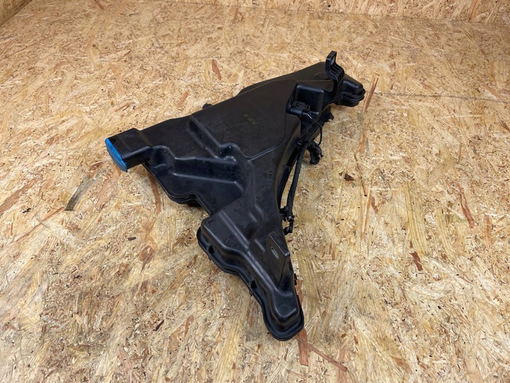 фото №8, Бак жидкости омывателя помпа audi a4 b9 8w 8w0955451l 2015-