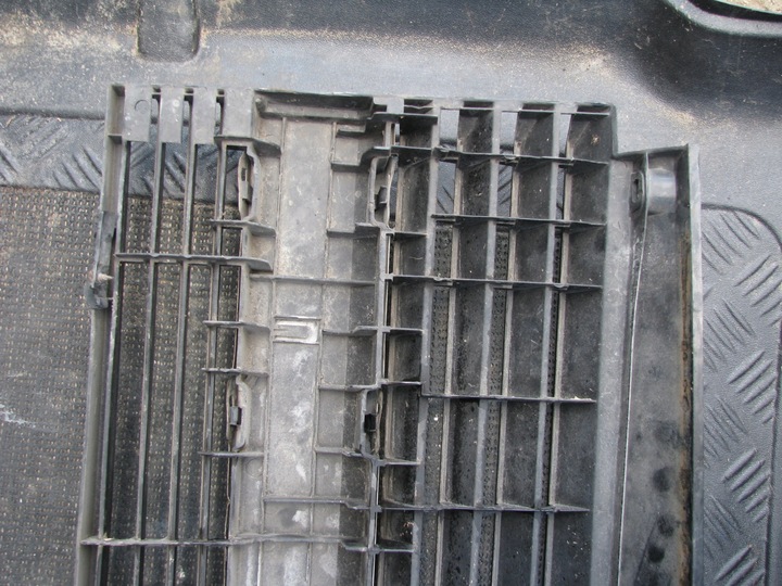фото №5, Volkswagen transporter caravelle t4 решётка радиатор vw07058gb 60019460