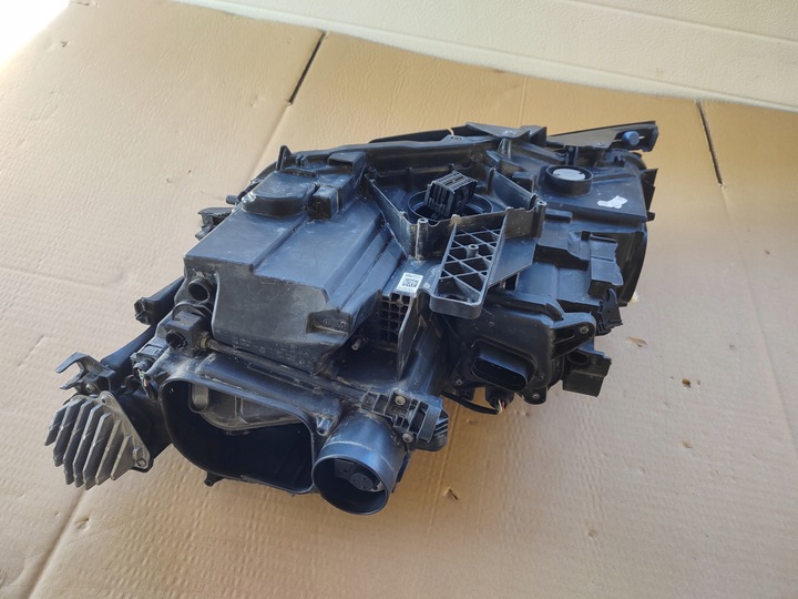 фото №13, Vw arteon - лампа права передня повний led