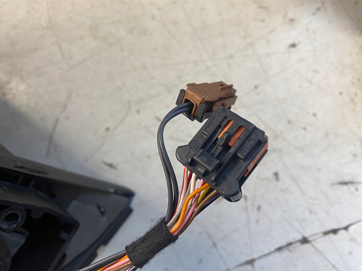 фото №11, Peugeot 308 ii дзеркало праві 10 + 2 pin eu