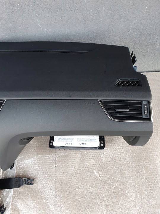 фото №5, Skoda octavia iii 3 панель консоль подушка безопасности ремни