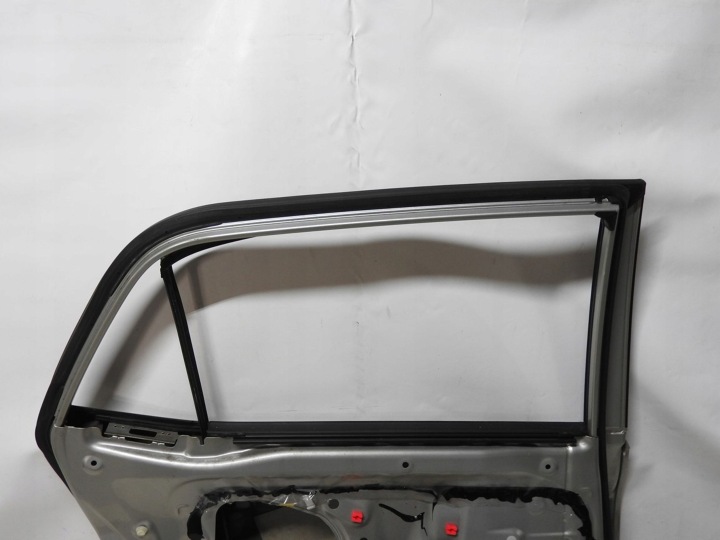 фото №10, Toyota auris i 5d 06-09 1c0 двері ліві зад