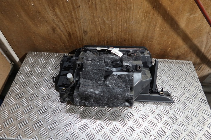 фото №9, Бардачок пассажира audi a1 8x 8x1857035b