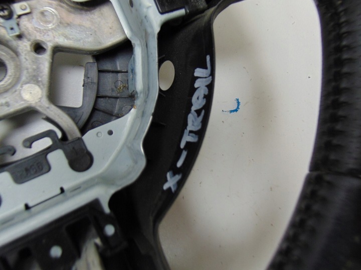 фото №16, Кермо шкіряний nissan x-trail t31