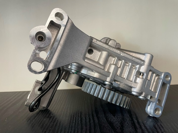 фото №7, Насос масла volvo оригинальный номер 32240929