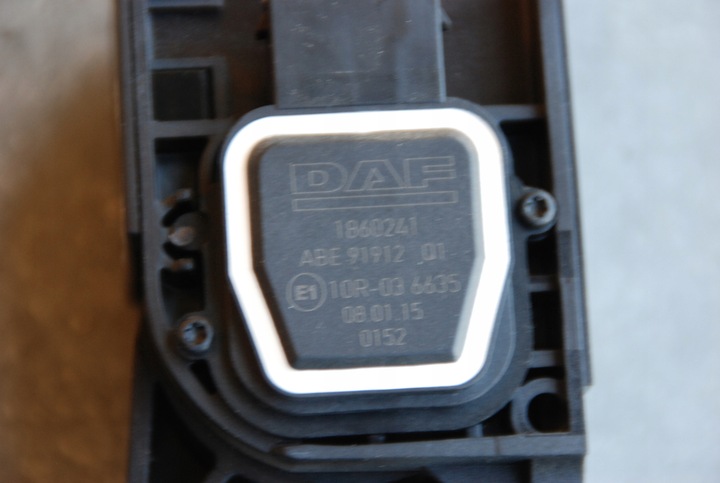 фото №3, Потенциометр педаль газа 1860241 daf xf 106