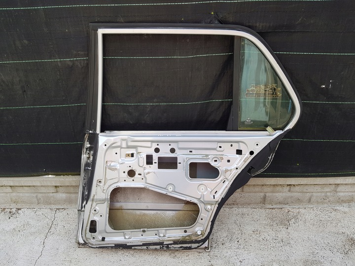 фото №13, Дверь правые зад bmw e30 sedan