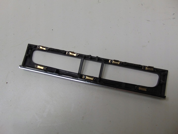 фото №9, Рамка панель консолі audi a3 8p рестайлінг 8p0863321f