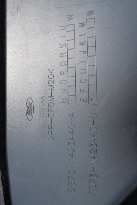 фото №7, Ford mondeo mk5 универсал vignale 2014- накладка крышки зад