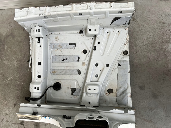 фото №8, Четверть стойка средний левый mercedes cla ii w118 x118 универсал