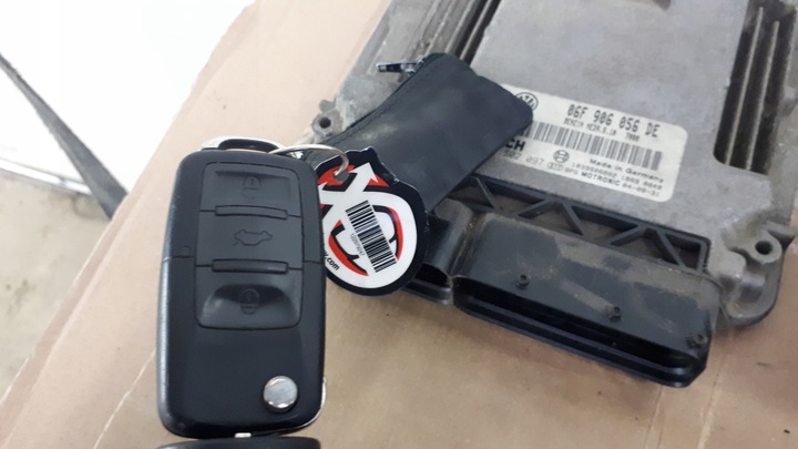 фото №1, Golf v 5 2.0 fsi блок керування набір старт 0261s02097