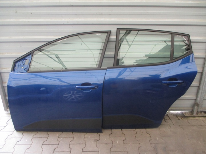 фото №1, Dacia sandero iii stepway 2020- двері ліві передні задні аксесуар rqh