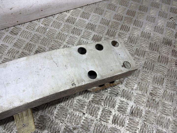 фото №8, Nissan 350z 2004 балка бампера заднього