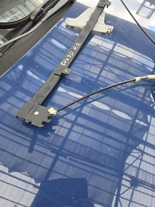 фото №4, Стеклоподъемник правый перед механический vw volkswagen fox
