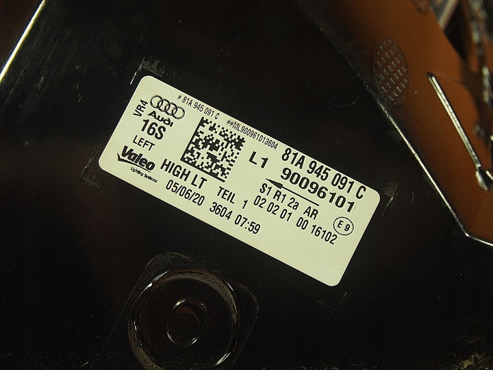 фото №11, Audi q2 81a 32km лампи зад led комплект 81a945091c / 81a945092c