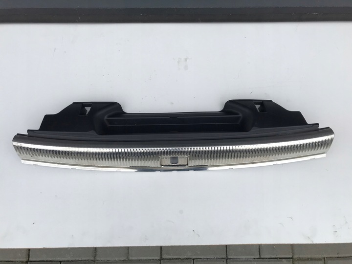 фото №1, Audi q5 защита ремня заднего 8r0864513c