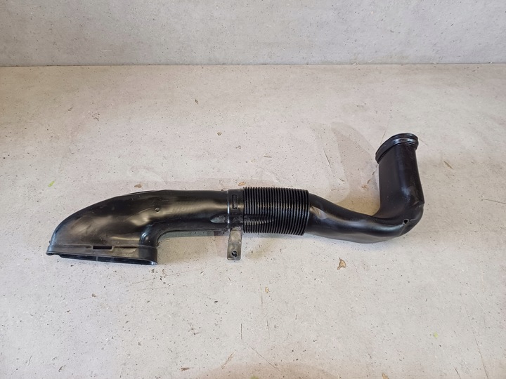 фото №4, Труба шланг воздуховод воздуха mercedes c w204 2.2 cdi nr. a6510903437