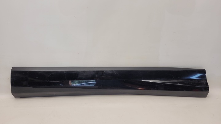 фото №1, Audi q3 83a 18r- планка боковая дверь правая перед