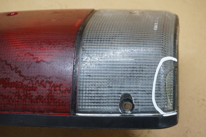 фото №11, Nissan patrol лампа лівий зад ліва задня w крило gr y60 eu