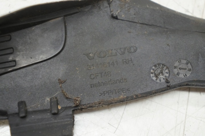 фото №7, Volvo v60 i s60 ii молдинг скла лобовий права перед передня 31416141