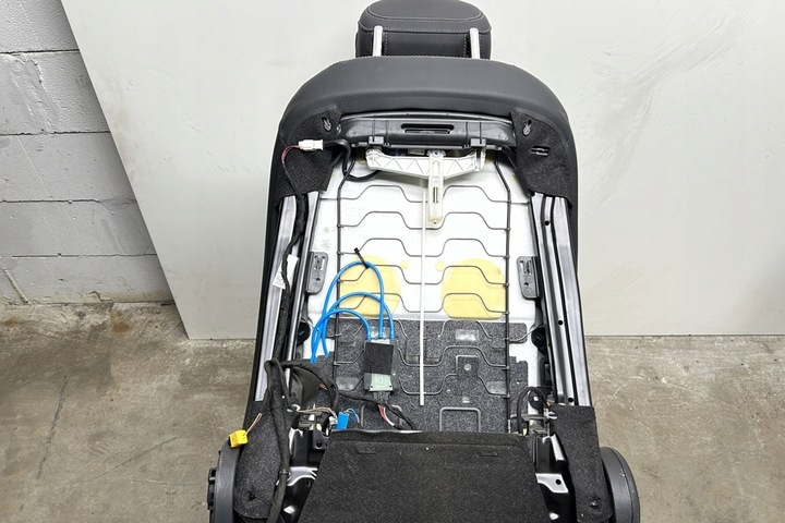 фото №14, Комплект сидений mercedes-benz a w177 a2059005222 2.0l бензин 140kw 2020